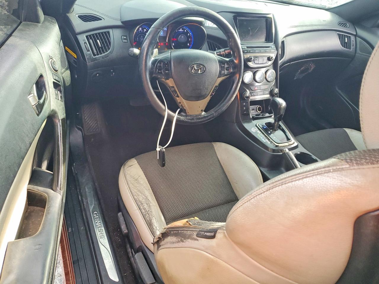 2013 Hyundai Genesis Coupe 2.0T Premium - zdjęcie 8