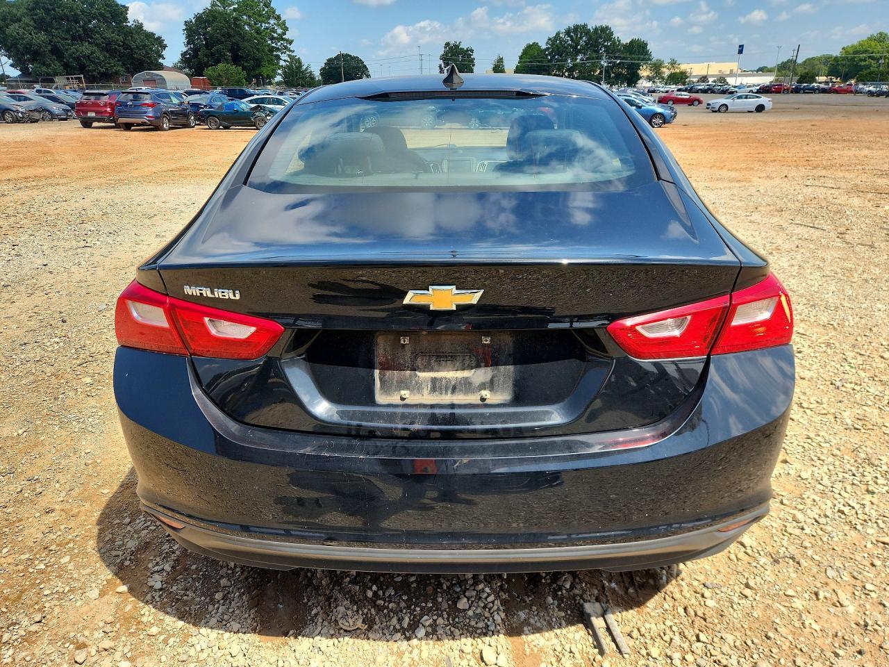 2018 Chevrolet Malibu Ls - zdjęcie 6