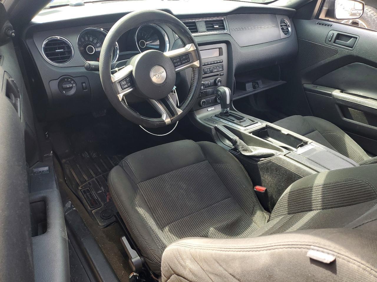 2014 Ford Mustang - zdjęcie 8