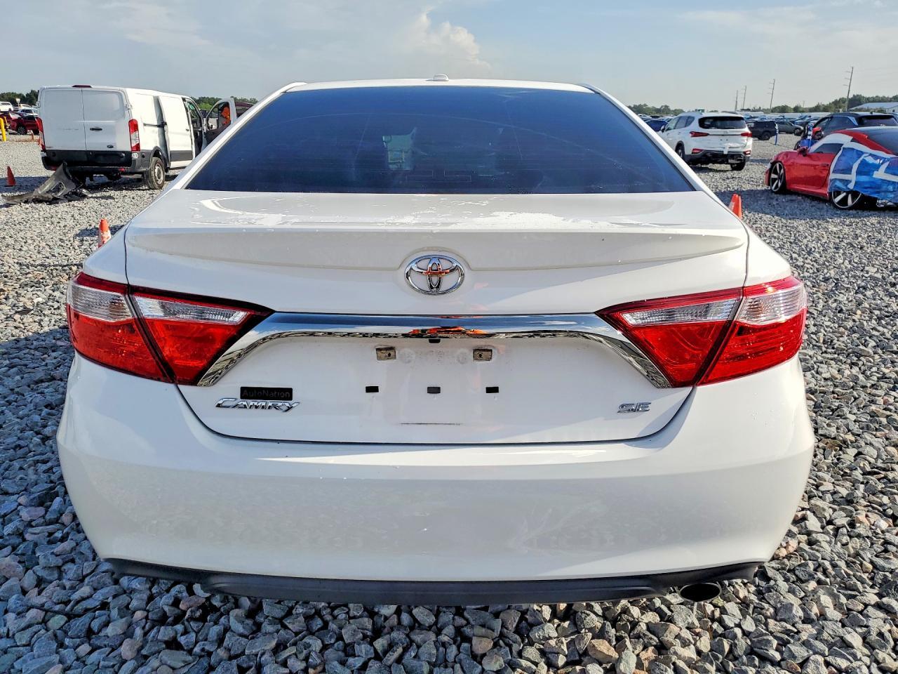 2017 Toyota Camry Se - zdjęcie 6
