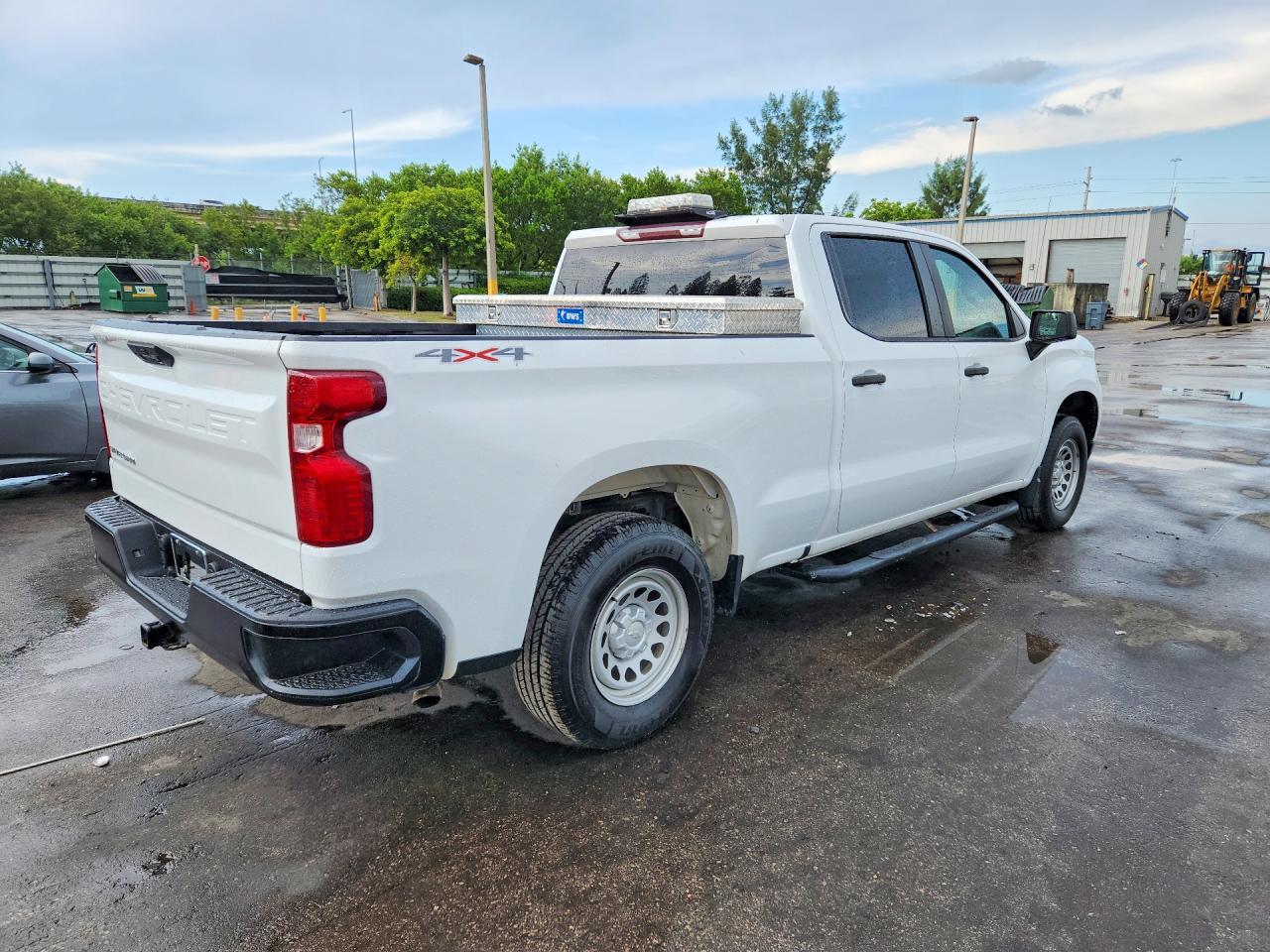 2022 Chevrolet Silverado K1500 - zdjęcie 3