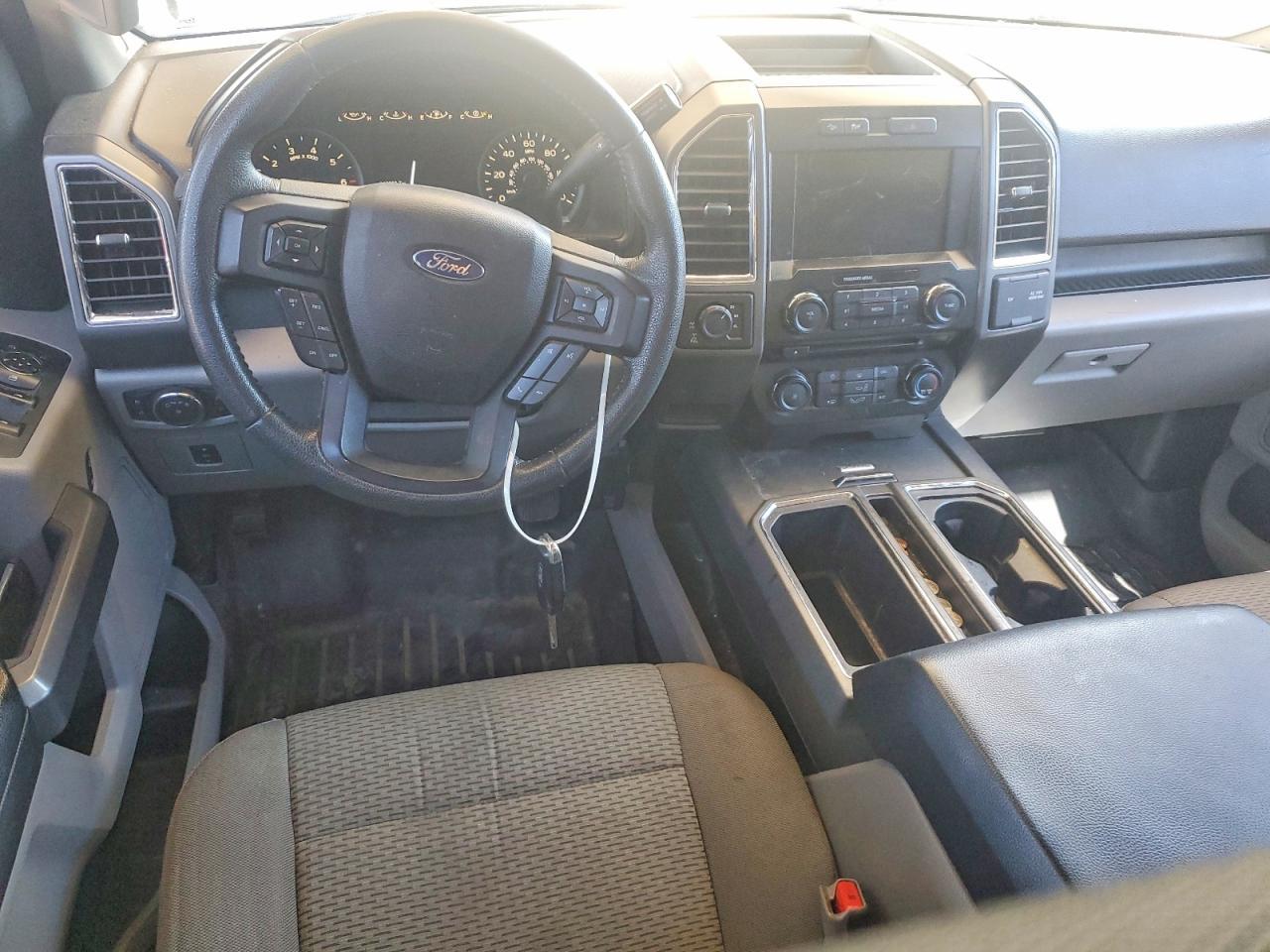 2015 Ford F150 Supercrew - zdjęcie 8