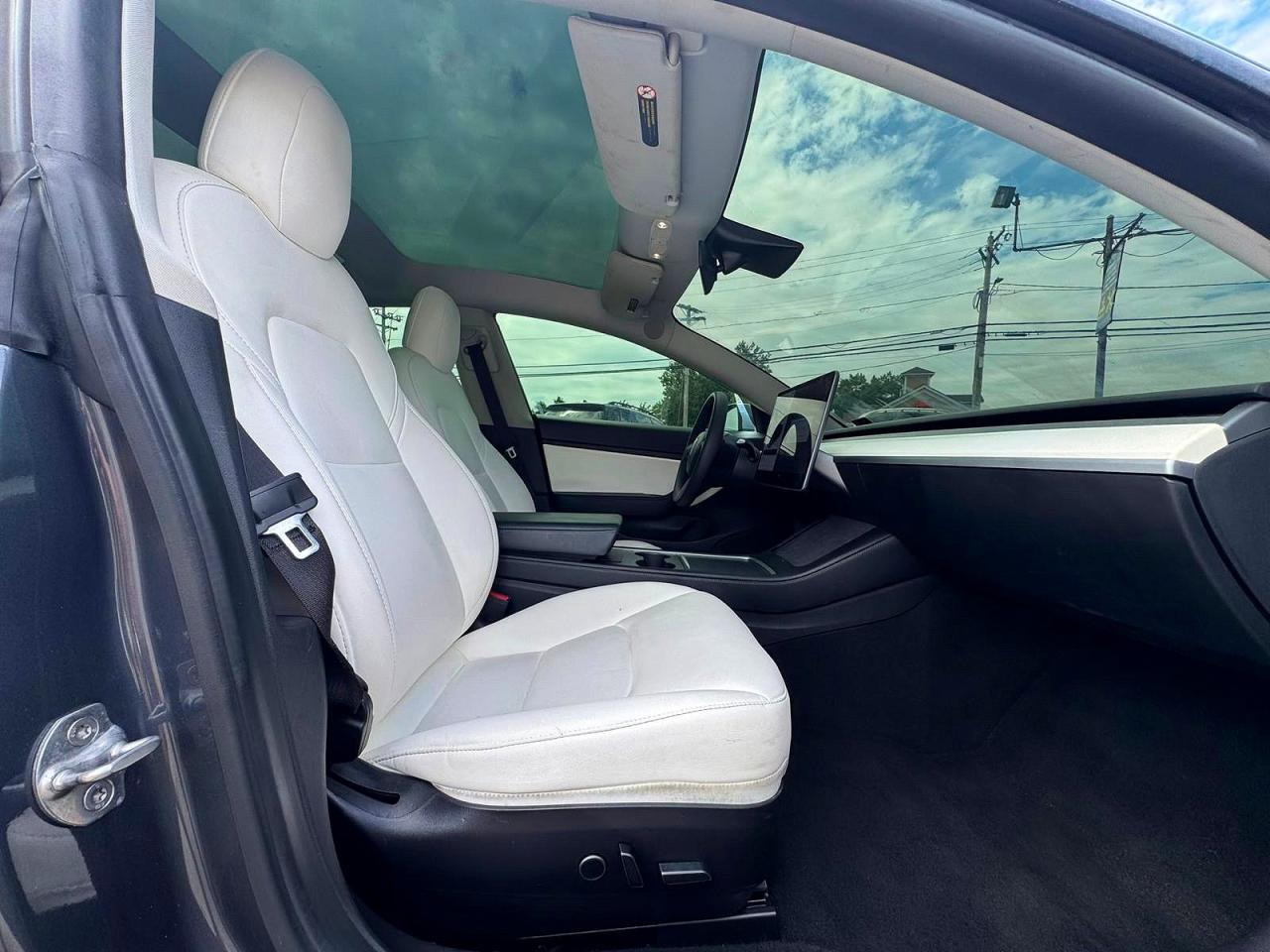 2021 Tesla Model 3 - zdjęcie 5