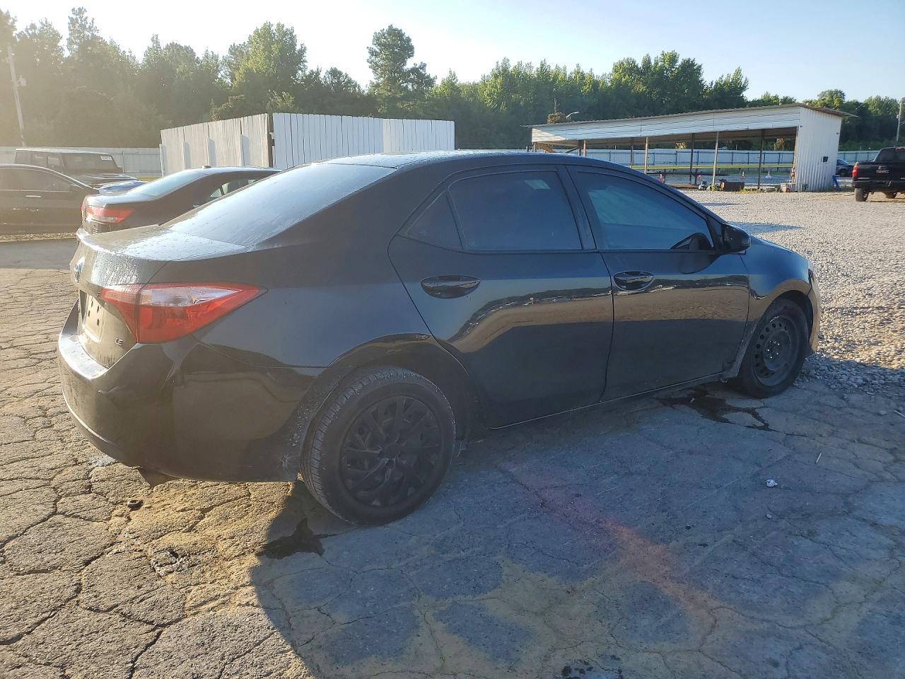 2019 Toyota Corolla Le - zdjęcie 3