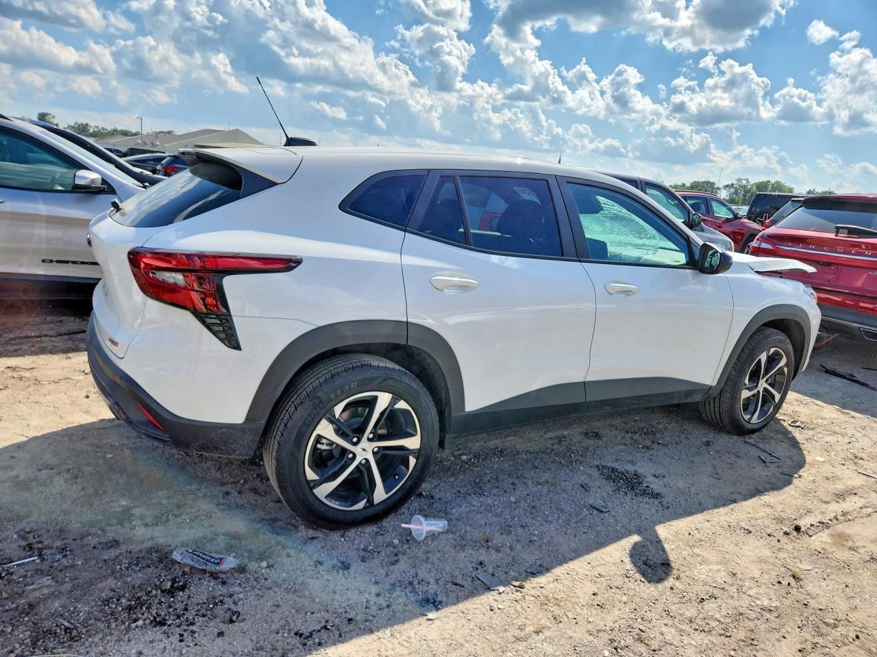2025 Chevrolet Trax 1Rs - zdjęcie 3