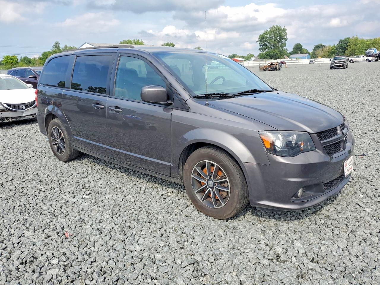 2018 Dodge Grand Caravan Gt - zdjęcie 4