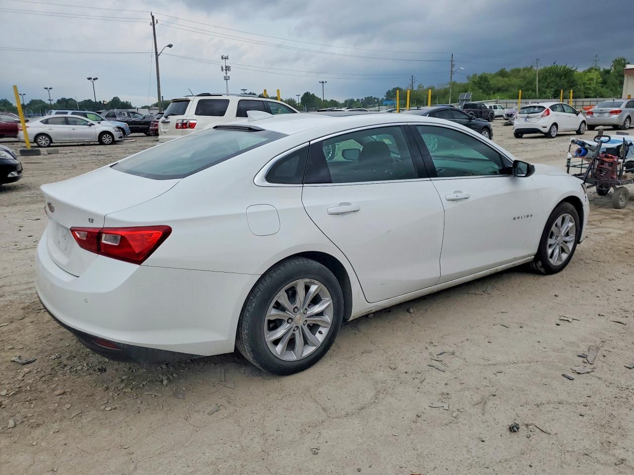 2024 Chevrolet Malibu Lt - zdjęcie 3