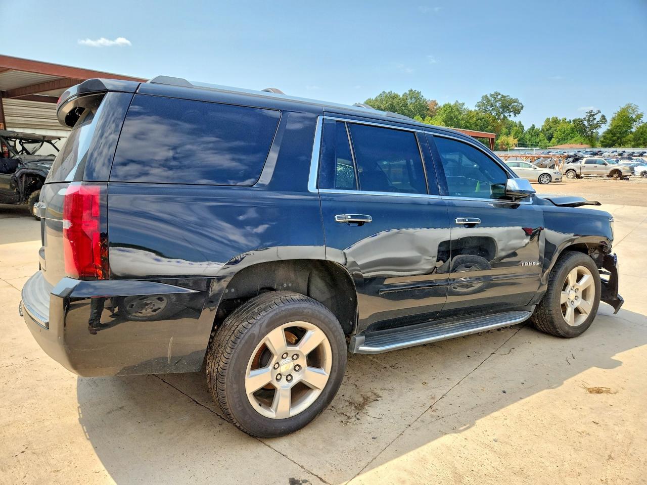 2018 Chevrolet Tahoe C1500 Premier - zdjęcie 3