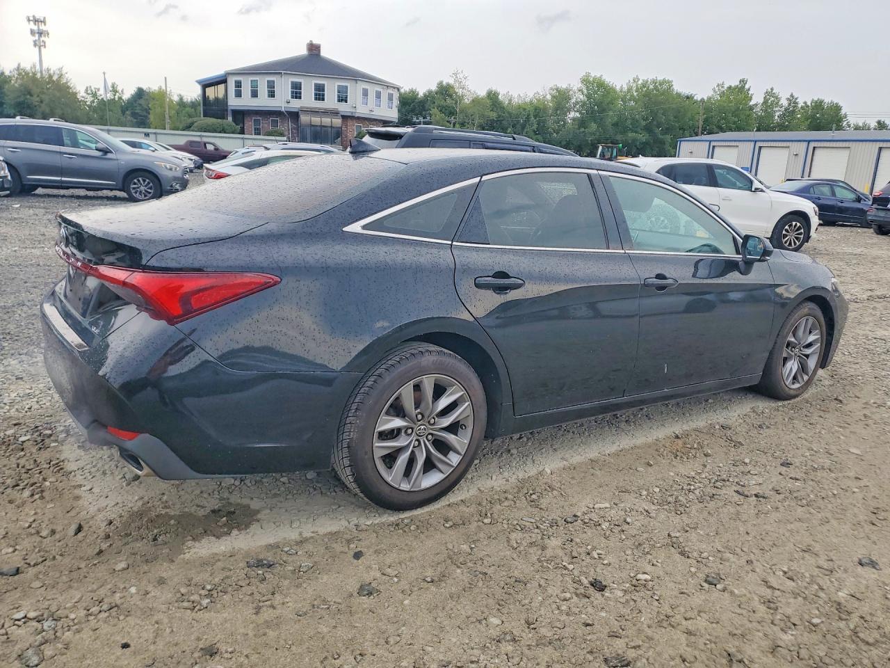 2019 Toyota Avalon Xle - zdjęcie 3