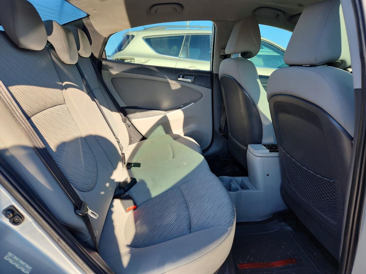 2014 Hyundai Accent Gls - zdjęcie 10
