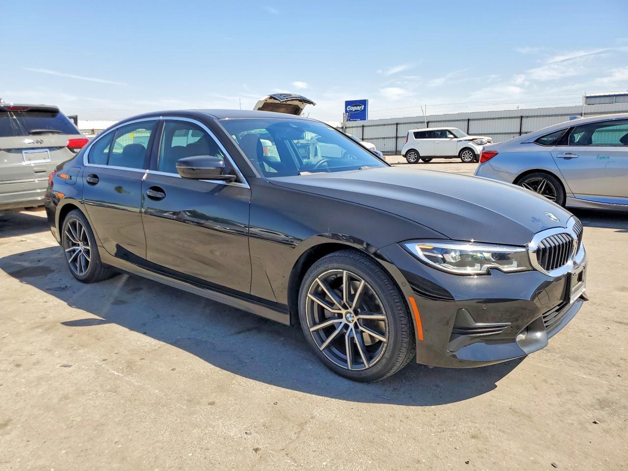 2020 BMW 330I - zdjęcie 4