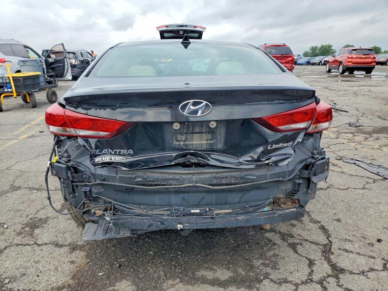 2017 Hyundai Elantra Limited - zdjęcie 6