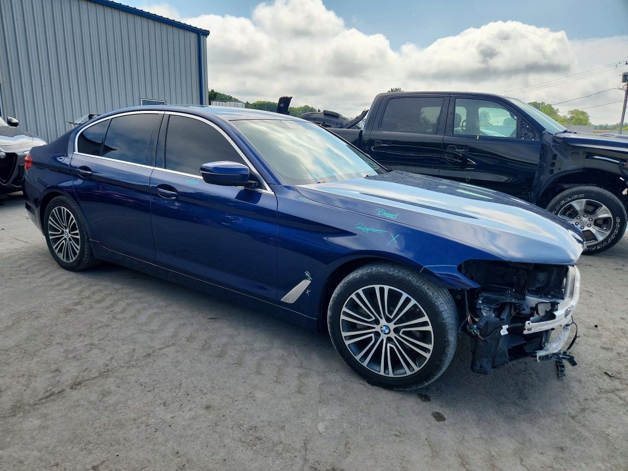 2020 BMW Seria 5 530i - zdjęcie 4
