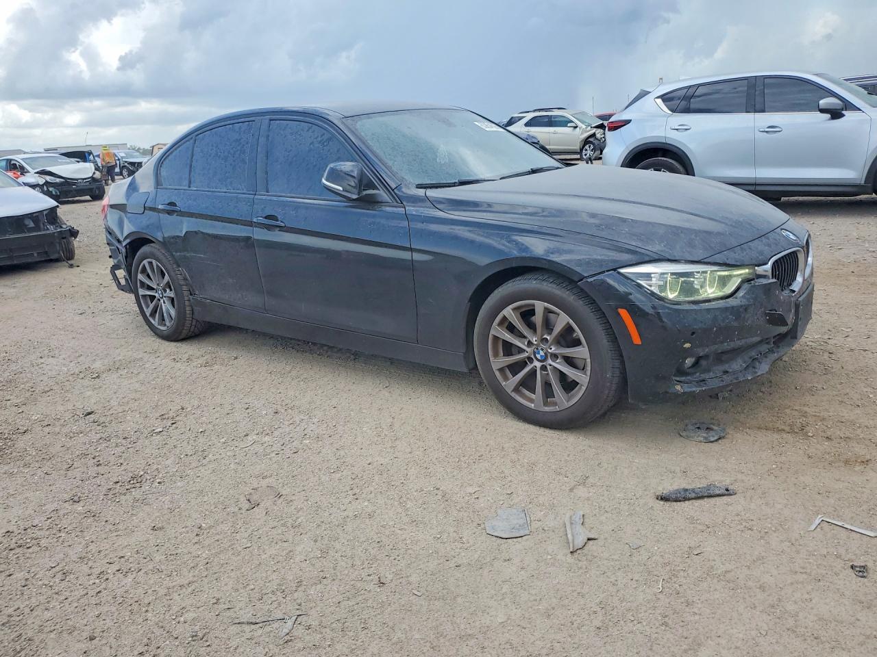 2018 BMW 320 I - zdjęcie 4