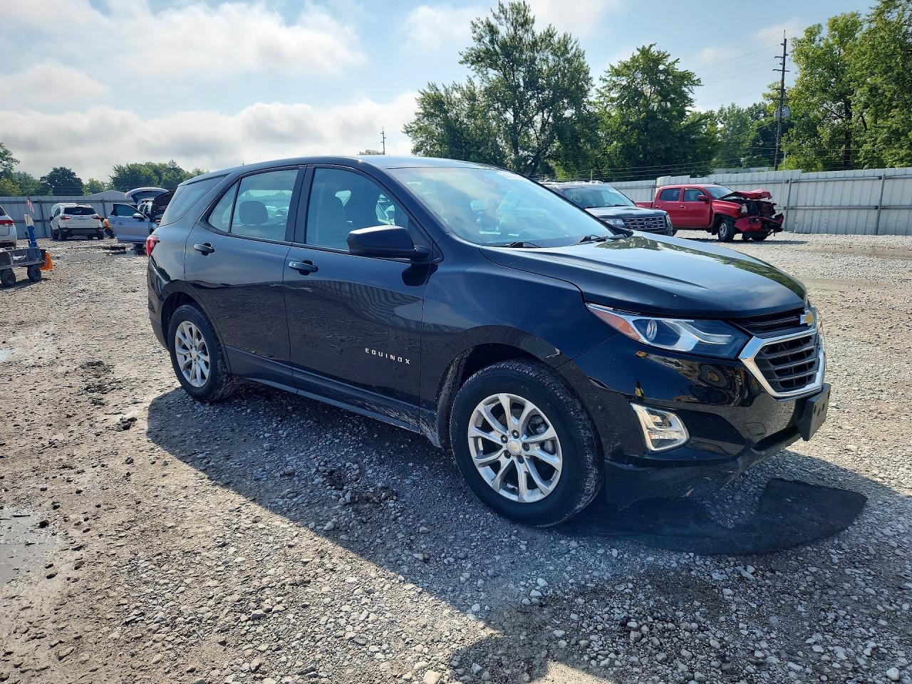 2020 Chevrolet Equinox Ls - zdjęcie 4