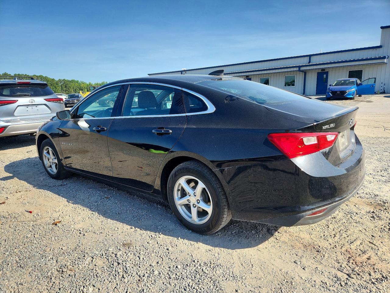 2016 Chevrolet Malibu Ls - zdjęcie 2