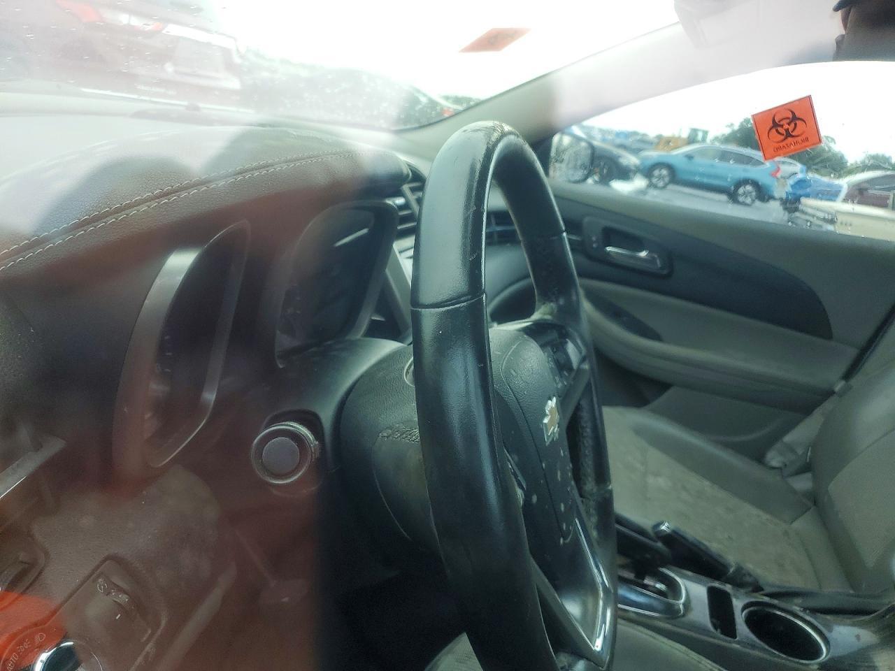 2015 Chevrolet Malibu 2Lt - zdjęcie 9