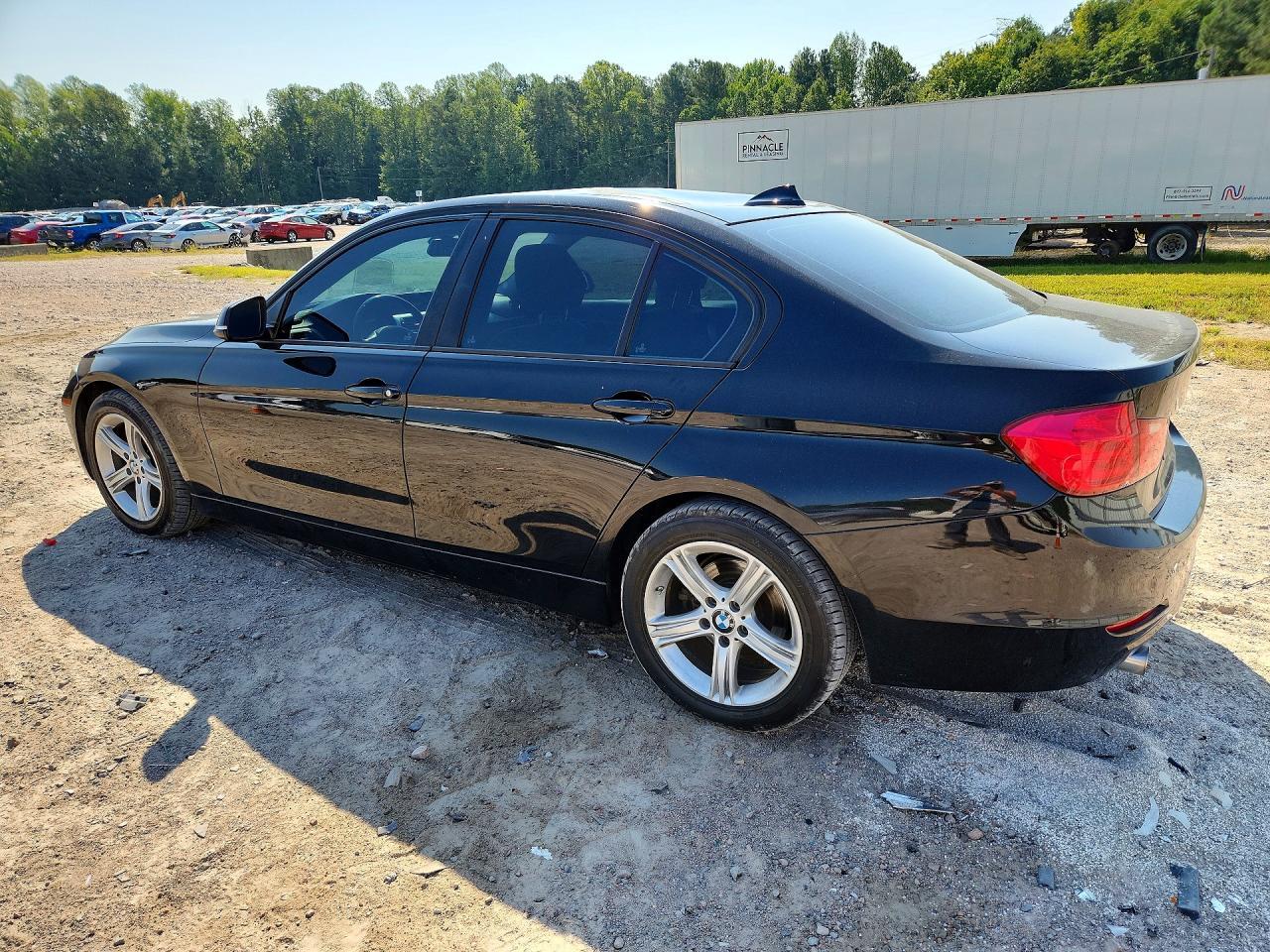 2014 BMW 320 I - zdjęcie 2