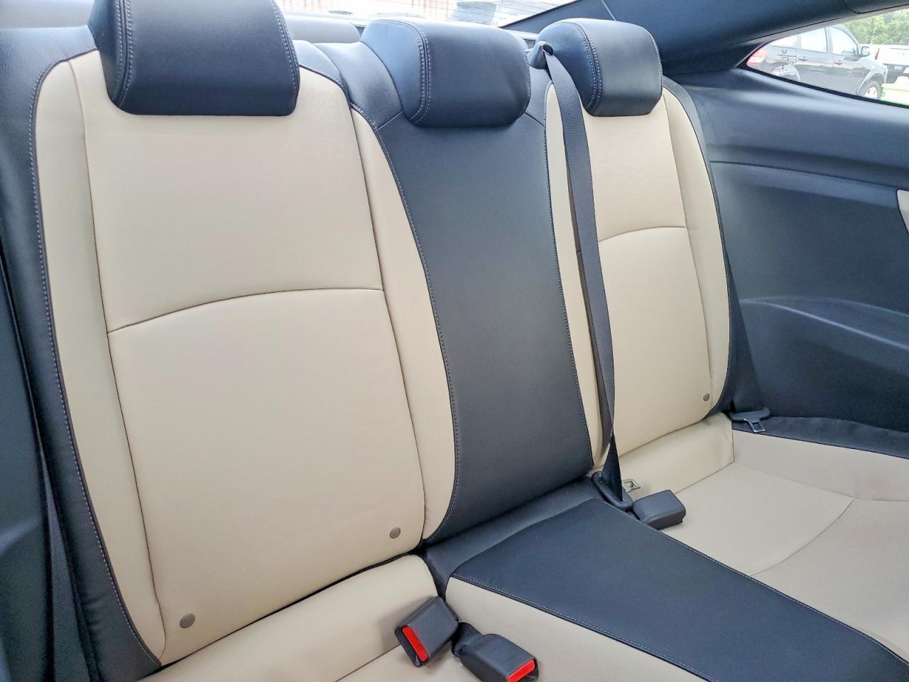 2016 Honda Civic Touring - zdjęcie 10