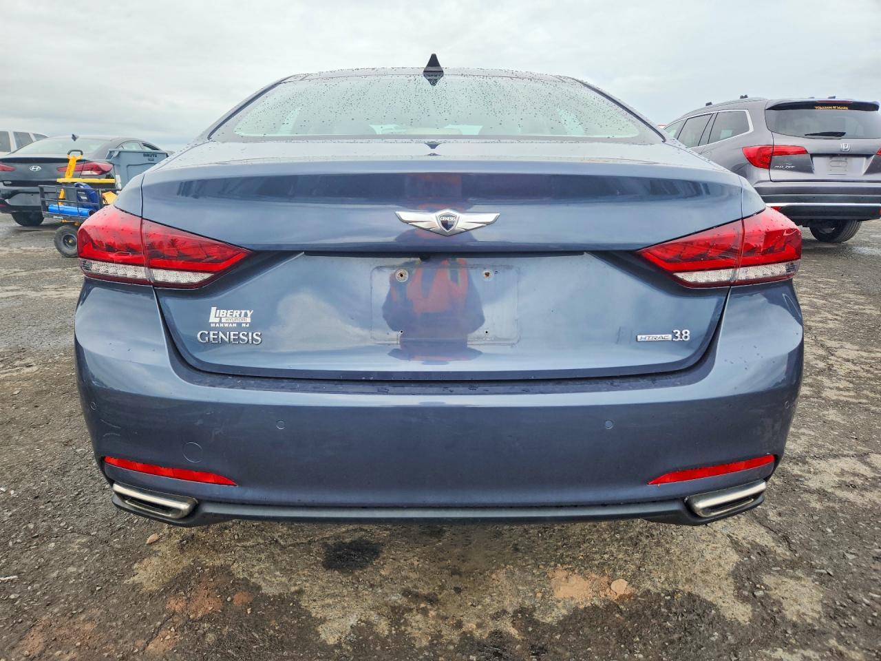 2016 Hyundai Genesis 3.8L - zdjęcie 6