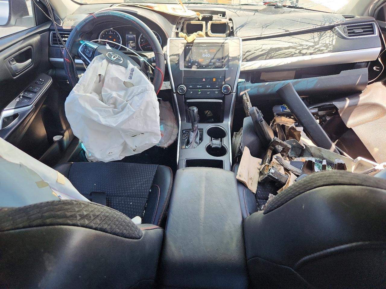 2015 Toyota Camry Se - zdjęcie 8