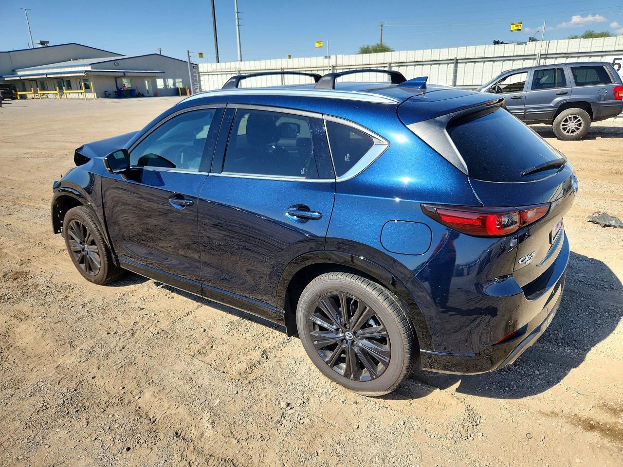 2025 Mazda Cx-5 Premium - zdjęcie 2