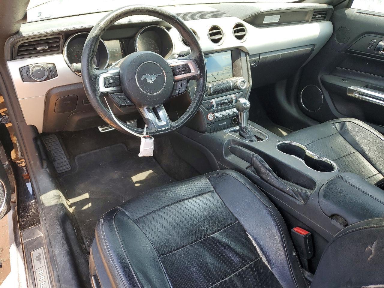 2016 Ford Mustang - zdjęcie 8