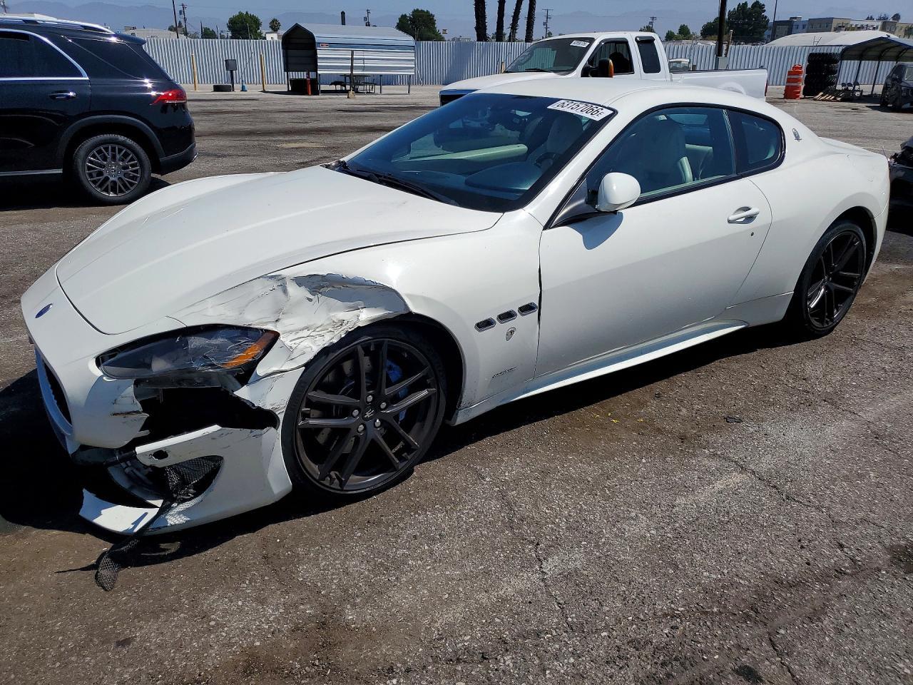 2017 Maserati Granturismo S - zdjęcie główne