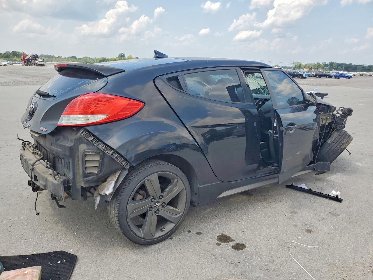 2015 Hyundai Veloster Turbo - zdjęcie 3