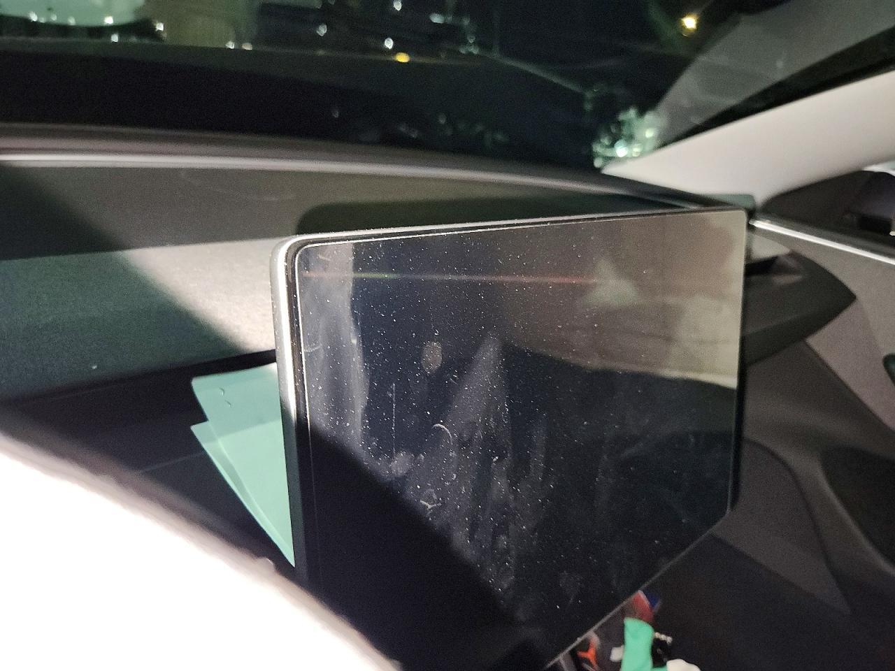 2024 Tesla Model 3 - zdjęcie 9