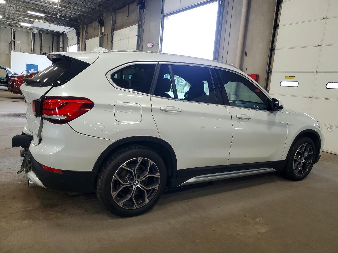 2021 BMW X1 xDrive28I - zdjęcie 3