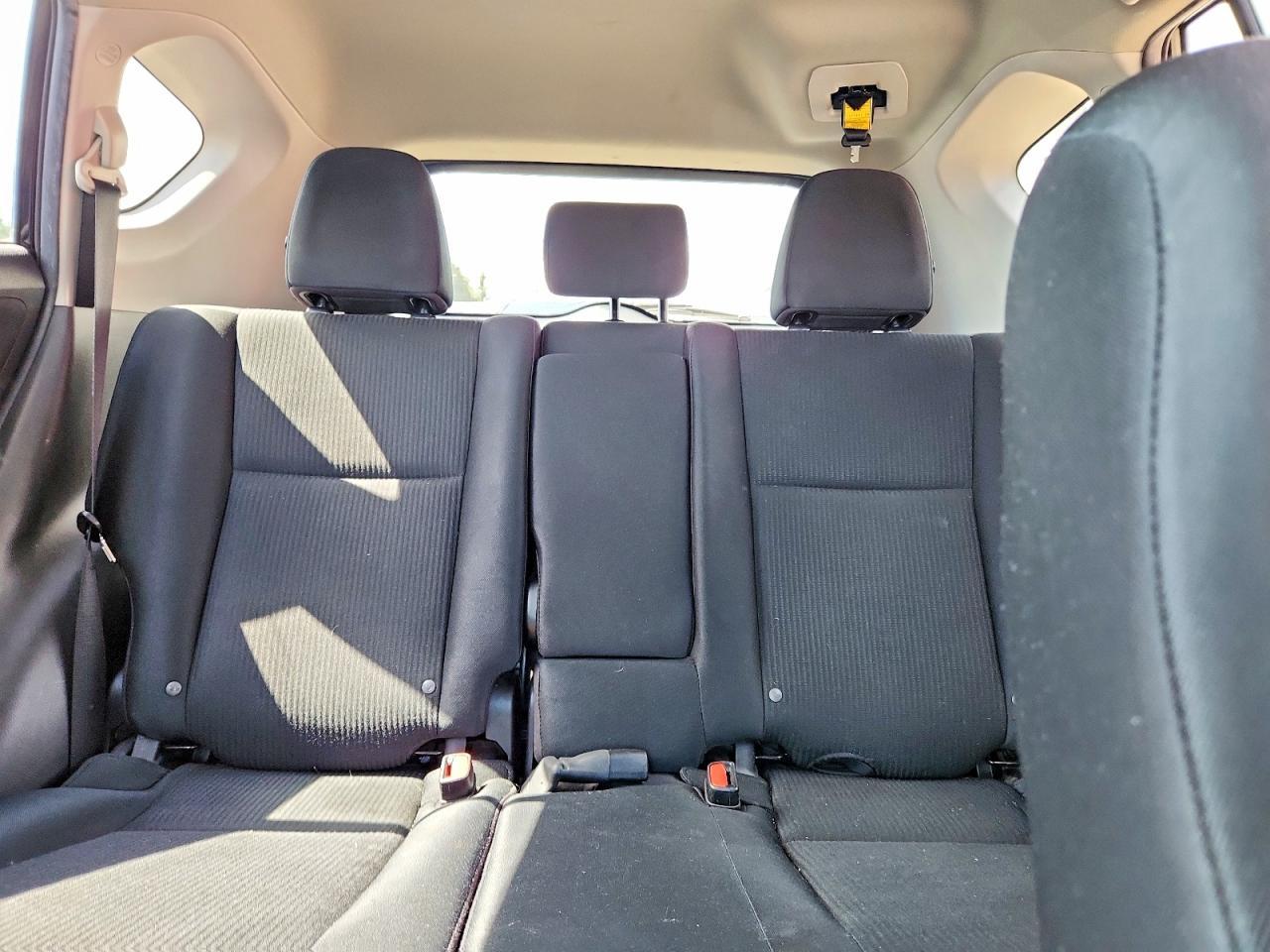 2018 Toyota Rav4 Le - zdjęcie 10