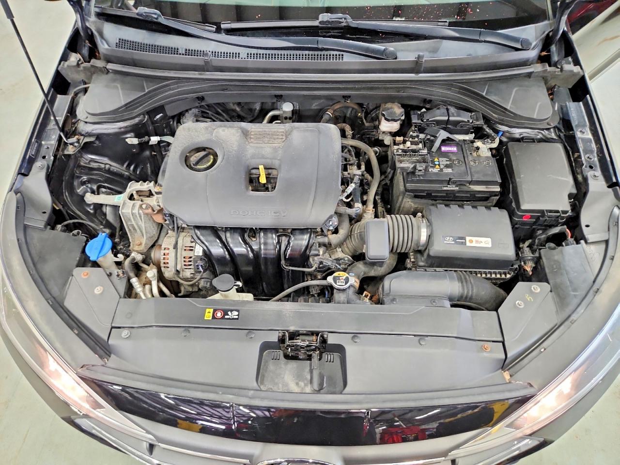 2019 Hyundai Elantra Se - zdjęcie 11