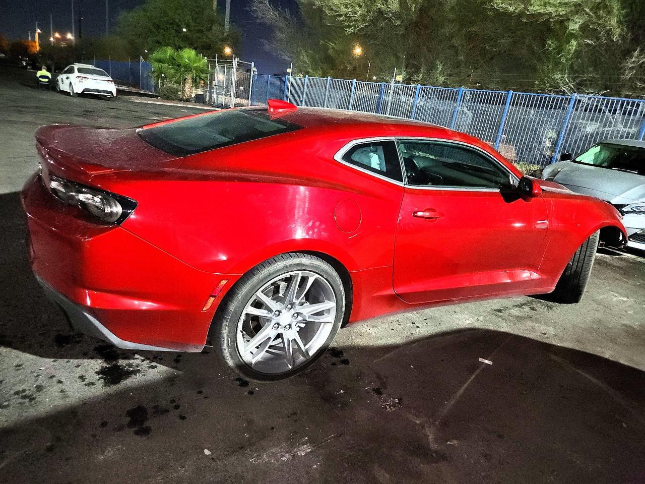 2020 Chevrolet Camaro Ls - zdjęcie 3