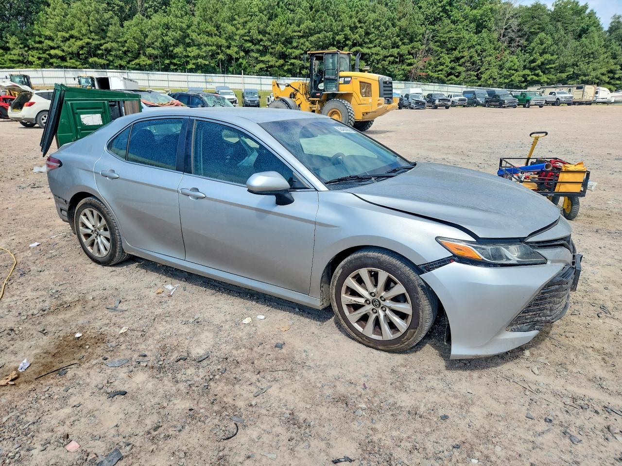 2018 Toyota Camry Le - zdjęcie 4