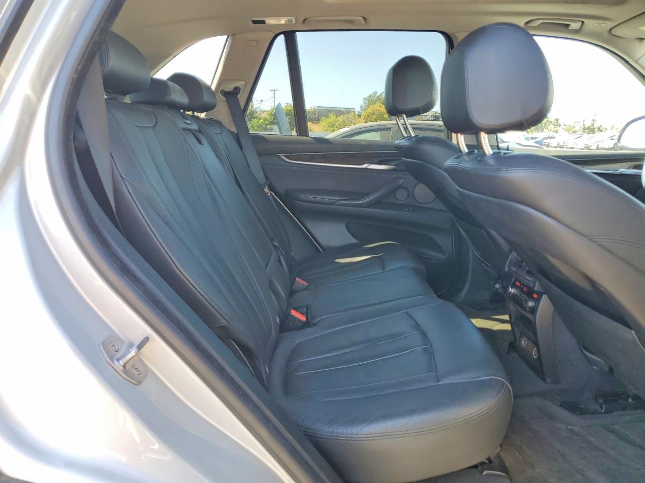 2015 BMW X5 xDrive35D - zdjęcie 11