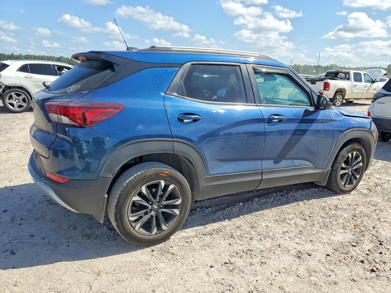 2021 Chevrolet Trailblazer Lt - zdjęcie 3