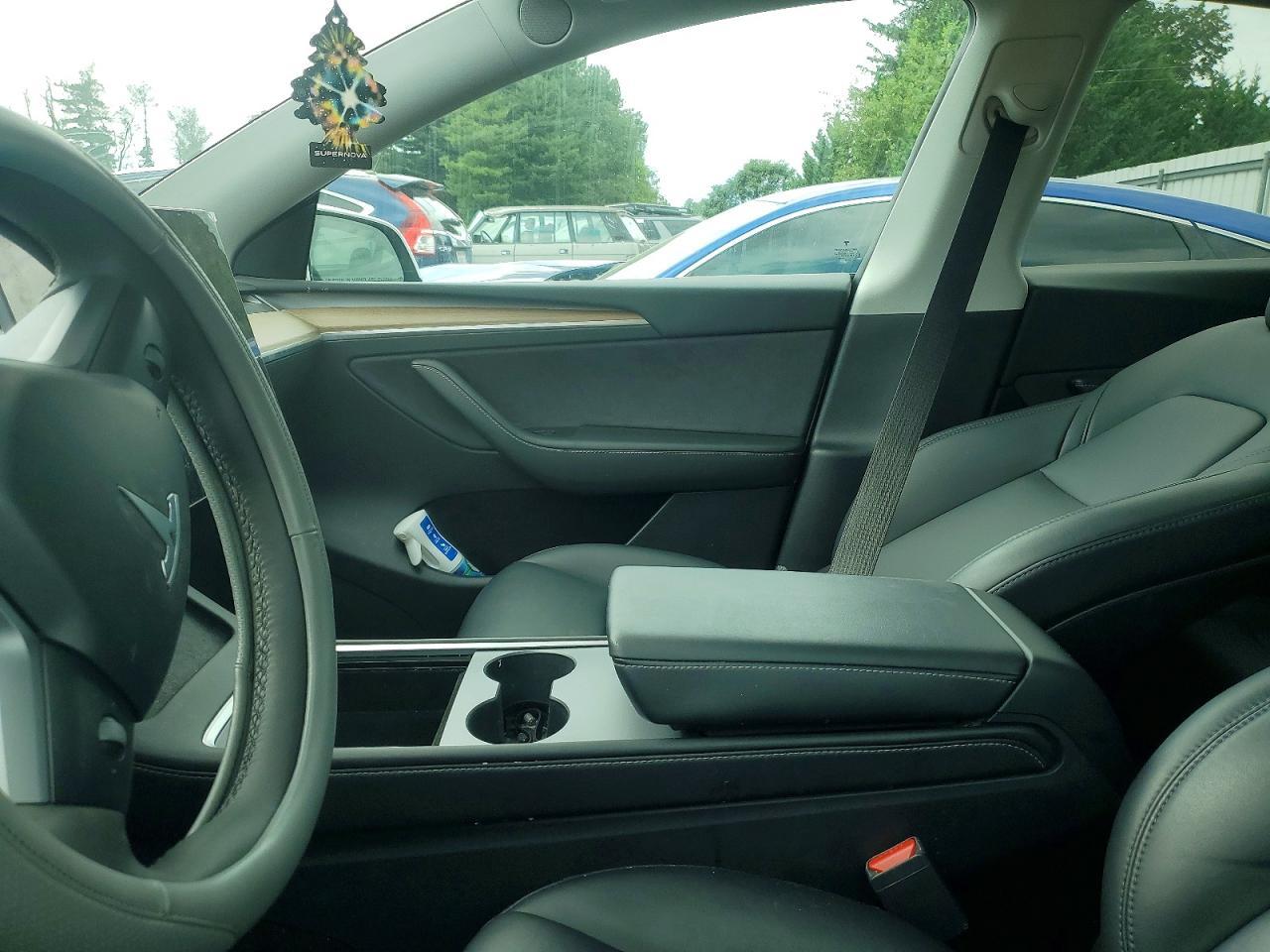 2022 Tesla Model S - zdjęcie 7