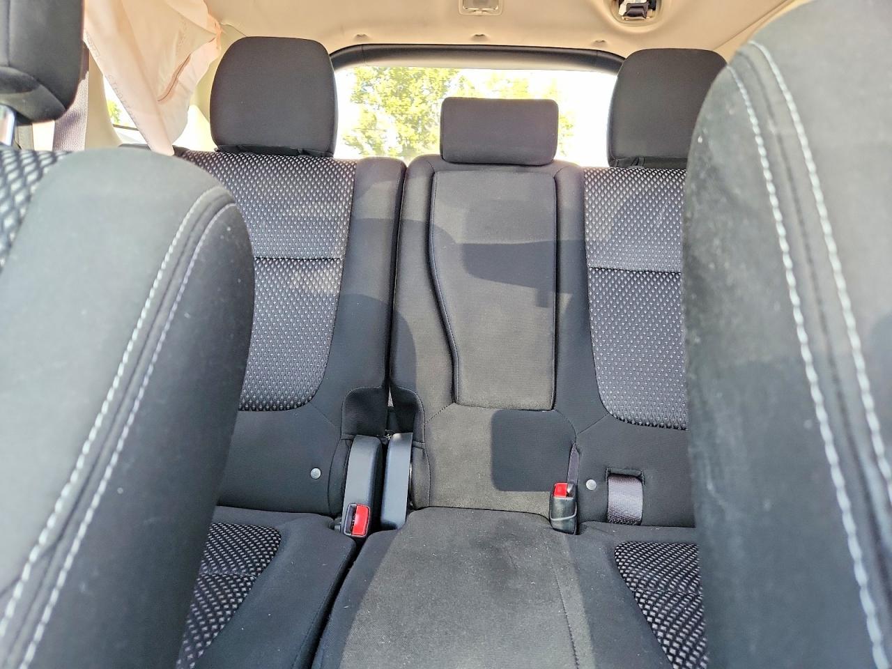 2017 Mitsubishi Outlander Es - zdjęcie 10