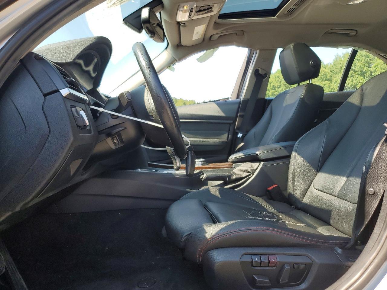 2015 BMW Seria 3 328i - zdjęcie 7