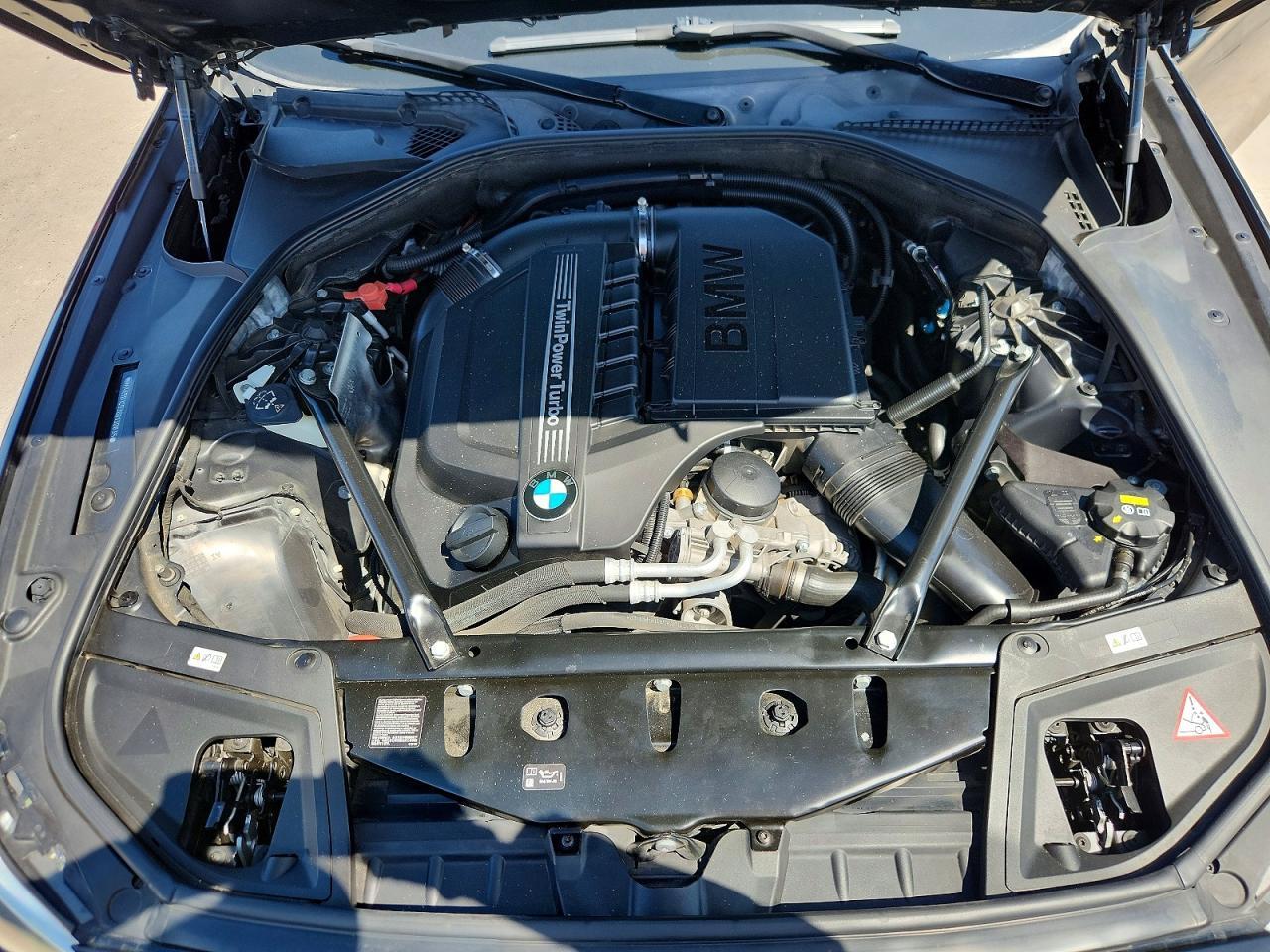 2016 BMW 535 I - zdjęcie 11