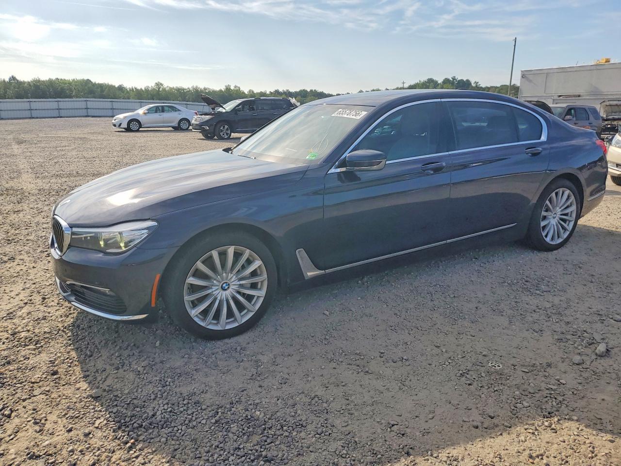 2016 BMW 740 I - zdjęcie główne