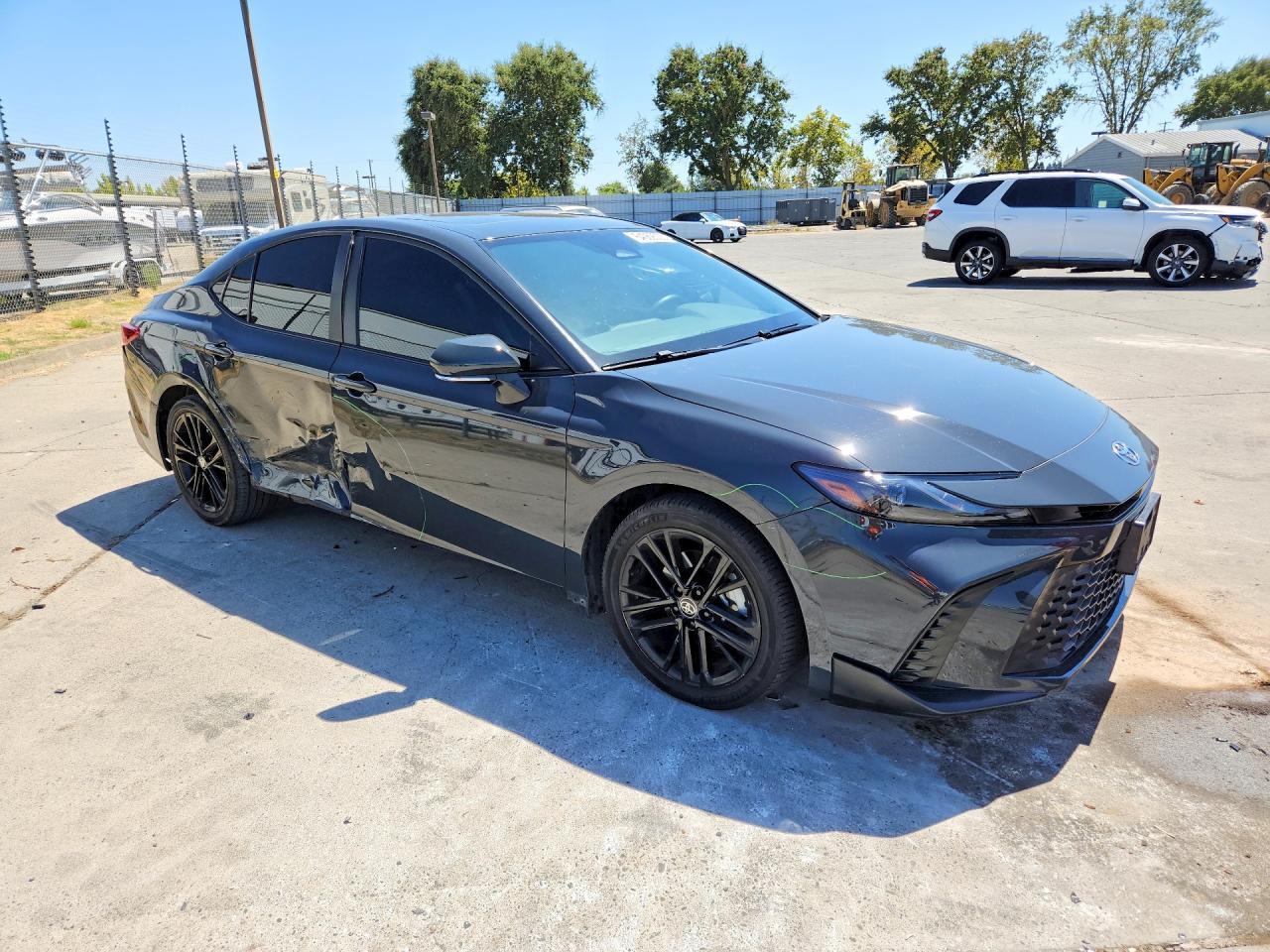 2026 Toyota Camry Se - zdjęcie 4