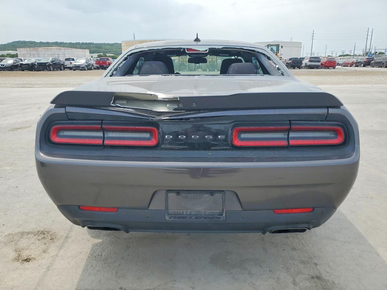 2018 Dodge Challenger R/T - zdjęcie 6