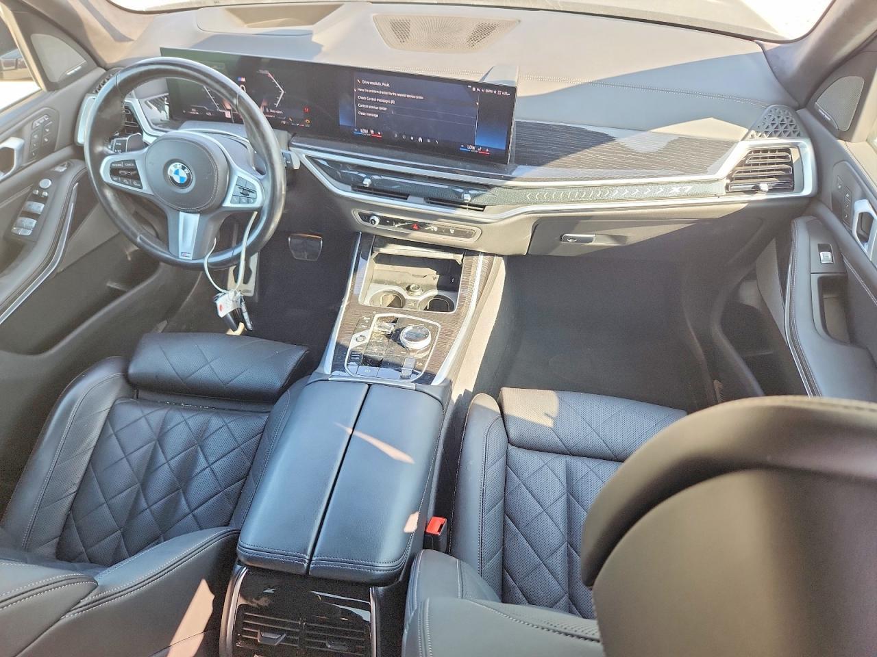 2024 BMW X7 xDrive40I - zdjęcie 8