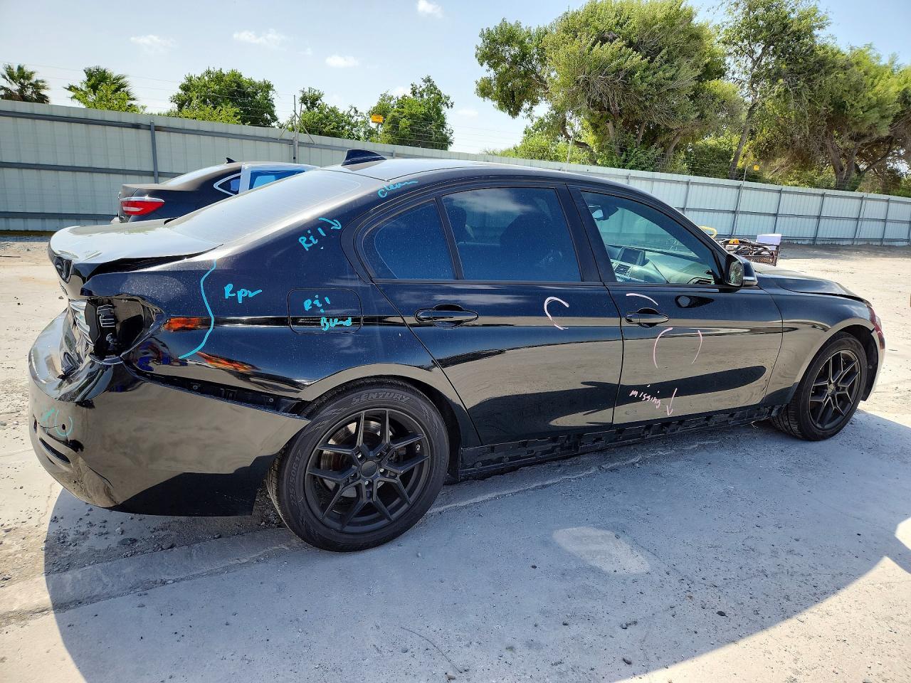 2017 BMW 320 I - zdjęcie 3