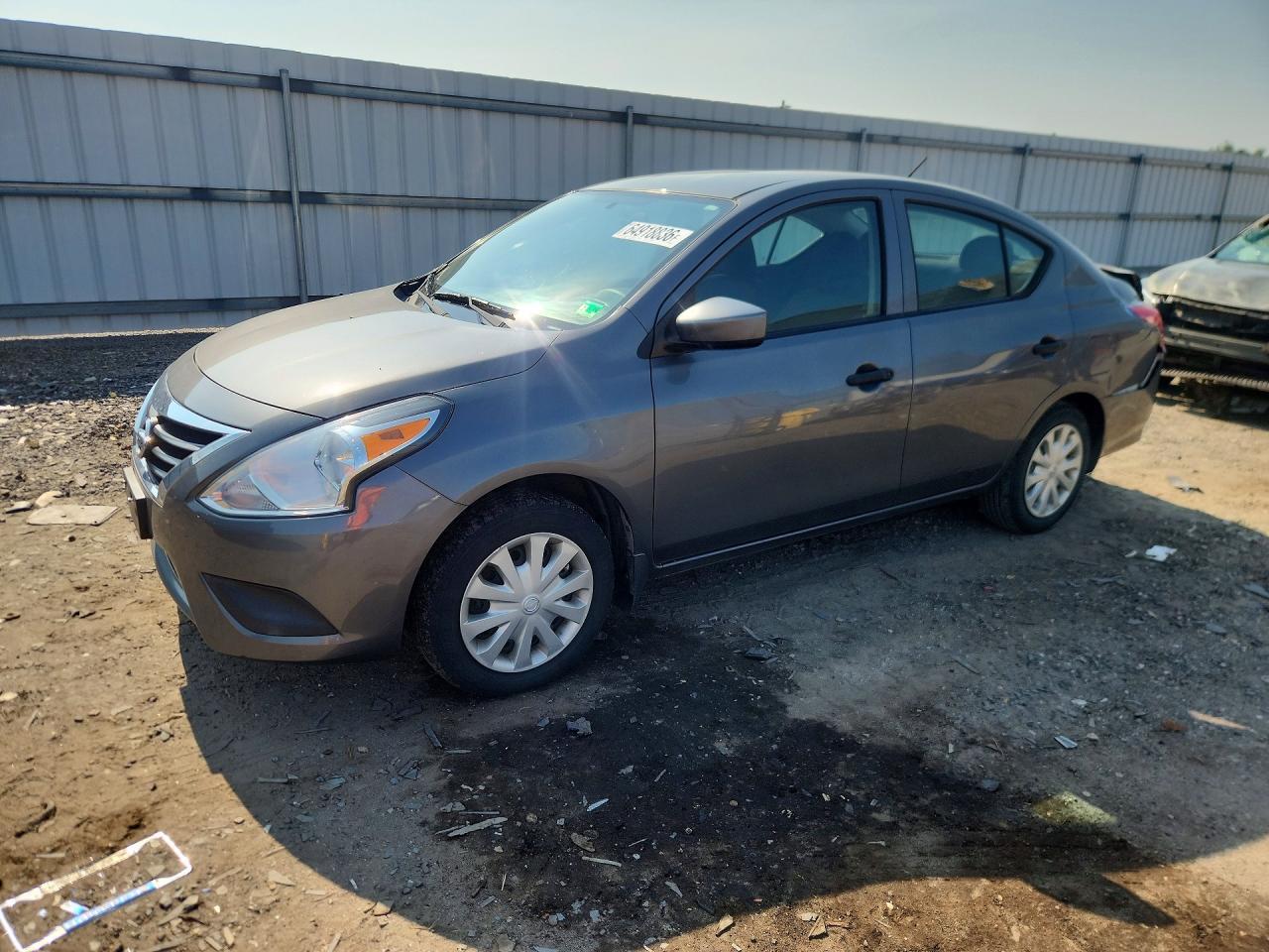 2018 Nissan Versa S - zdjęcie główne