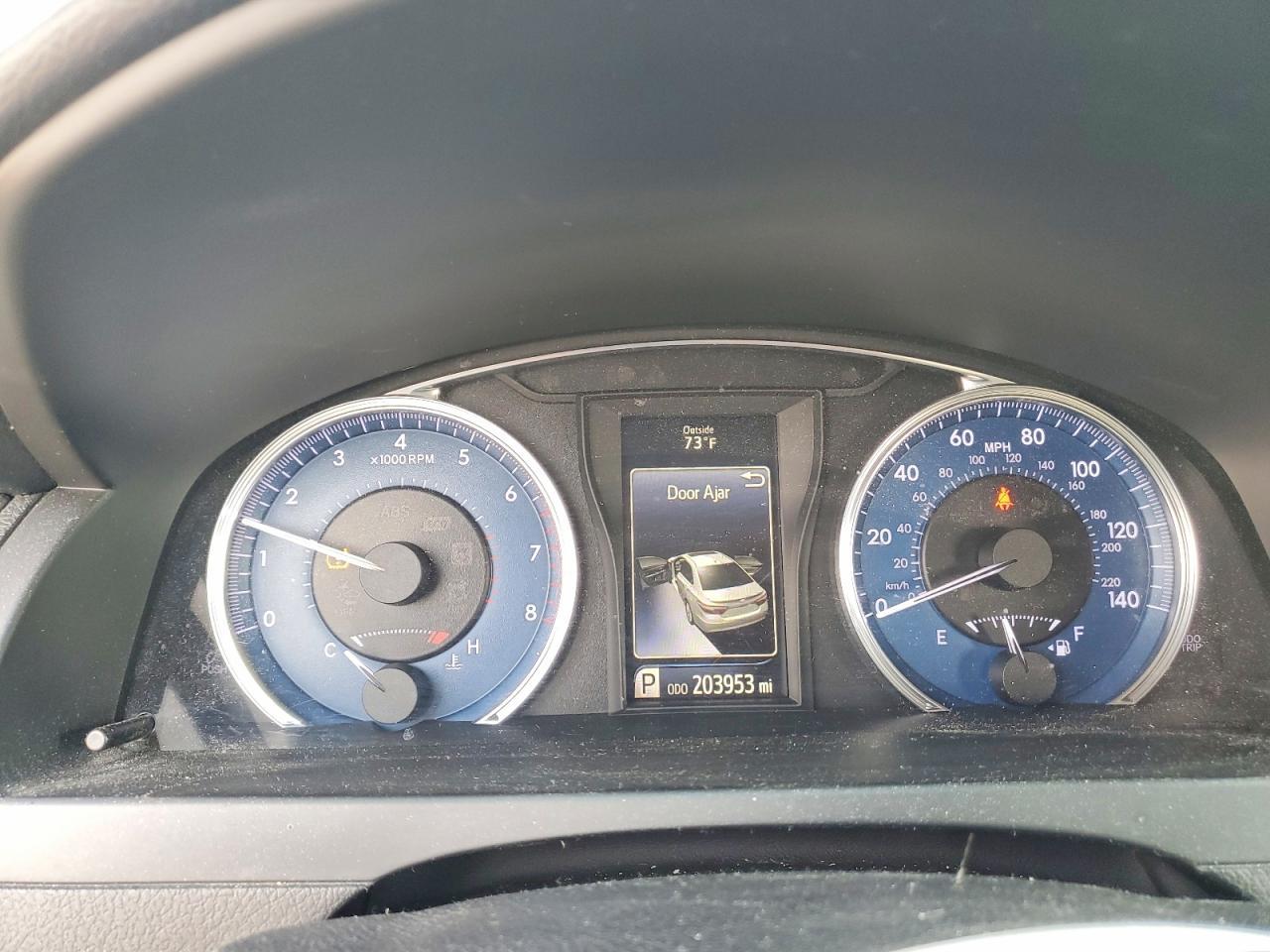 2016 Toyota Camry Le - zdjęcie 9