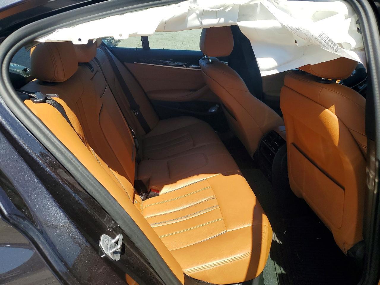 2020 BMW Seria 5 530i - zdjęcie 10