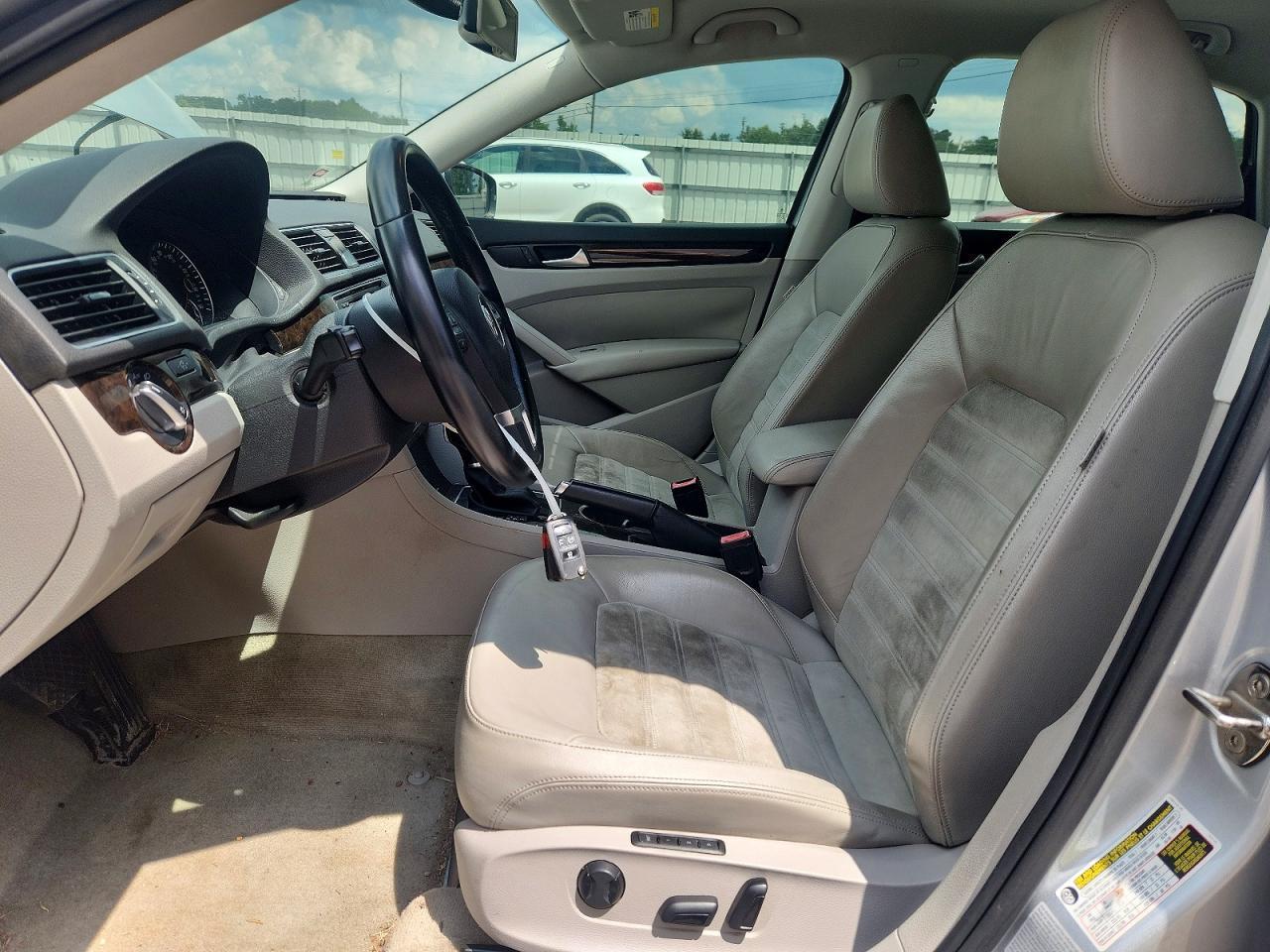 2015 Volkswagen Passat Sel - zdjęcie 7